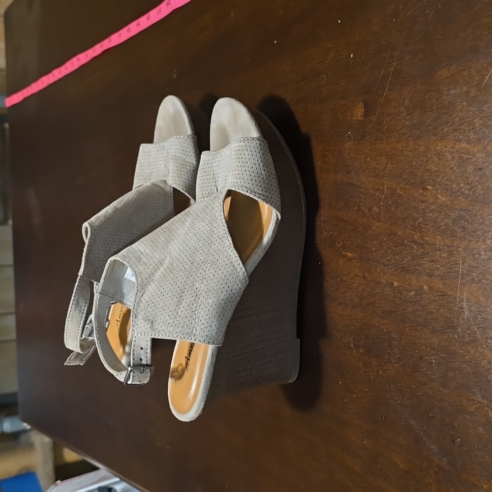 American Eagle‎ Wedges Size 8